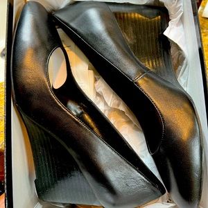 Nine West JAZZIN90 Black Wedge
